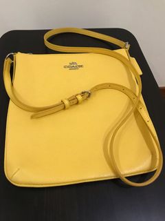 (Category: ) located in . Submitted by vellydpreloved (Listing ID 1025428773, Image 1). Description: .