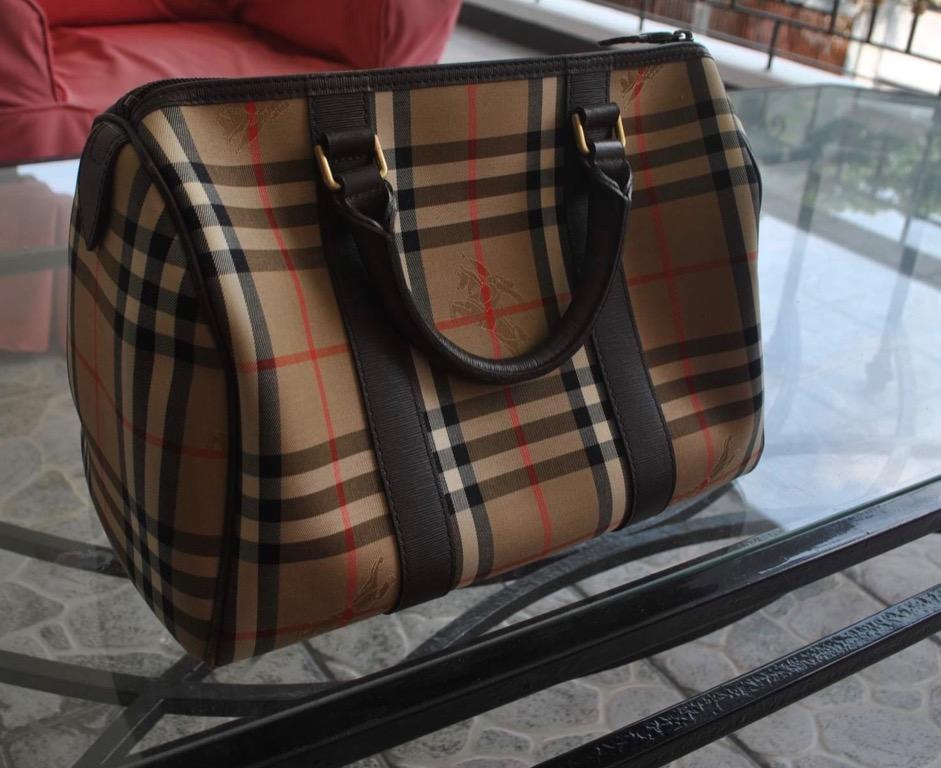 Burberry doctor's bag 2025