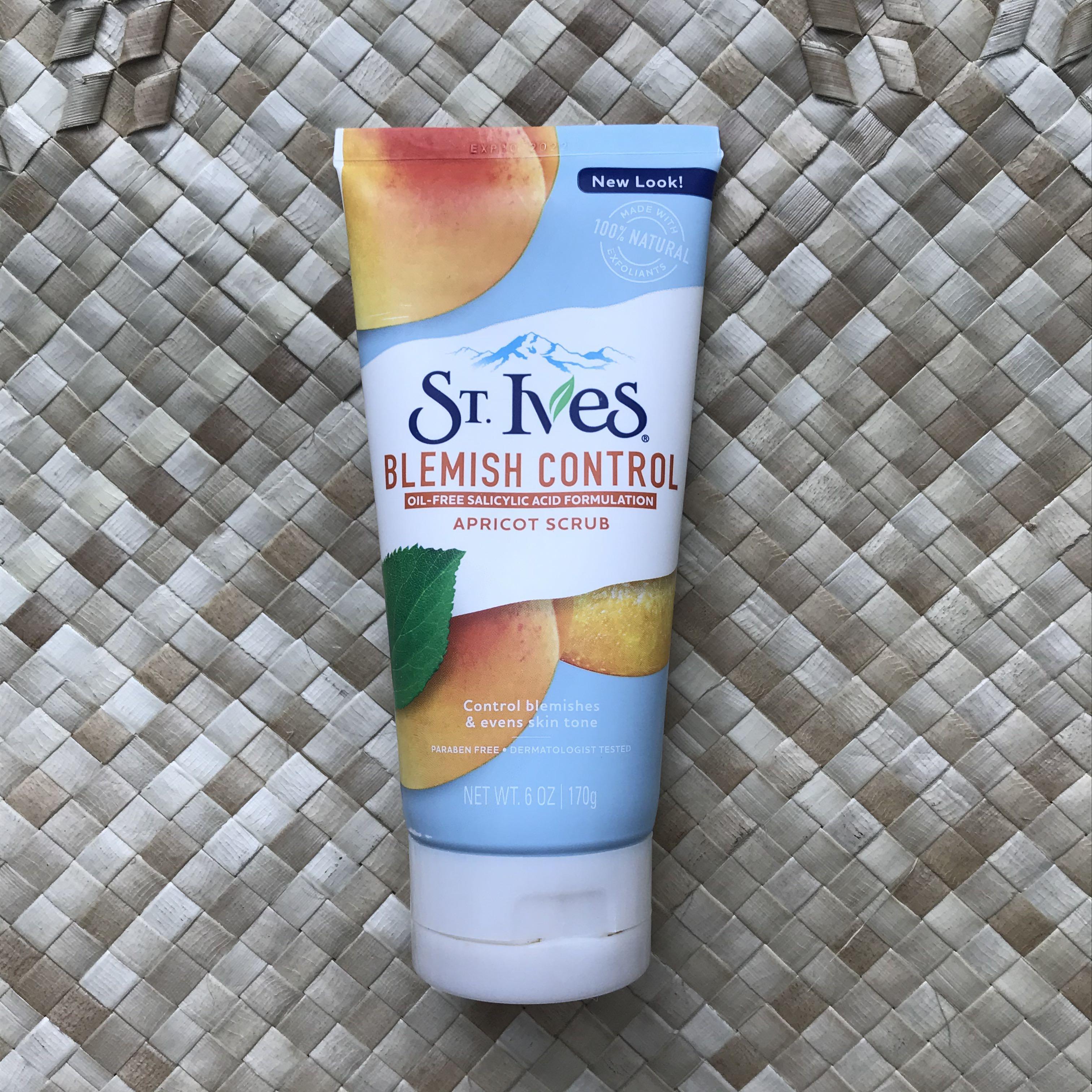 st ives blemish control scrub