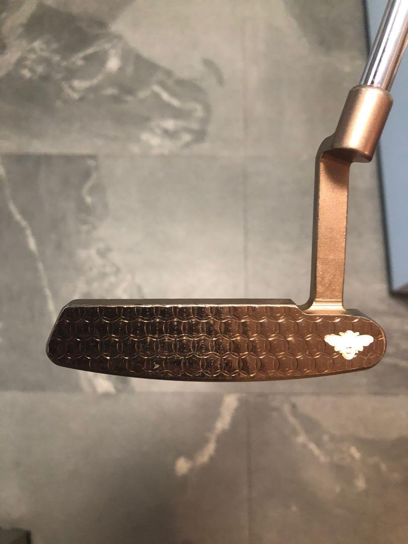 Bettinardi Queen Bee QB2 putter, Sports Equipment, Sports & Games, Golf