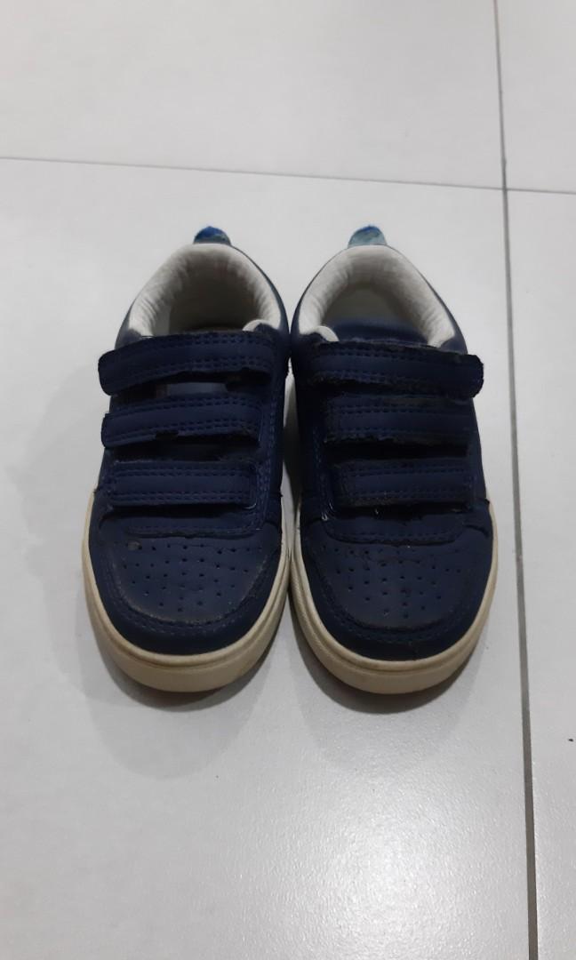 cotton on kids sneakers