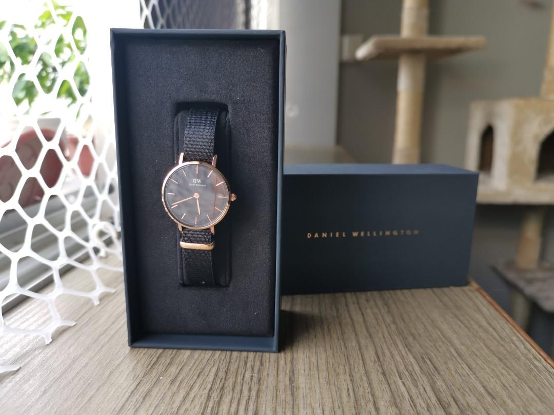 Wellington Petite Cornwall 28mm Rose Gold watch, Mobile Phones & Gadgets, Wearables & Smart Watches on Carousell