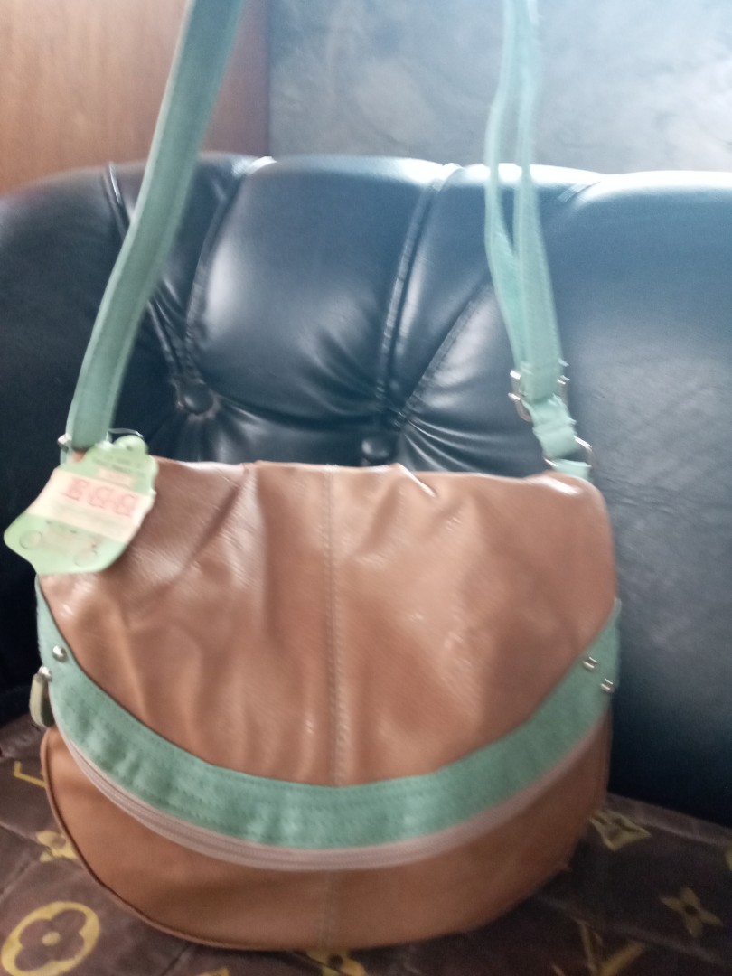 Egg sling discount bag price
