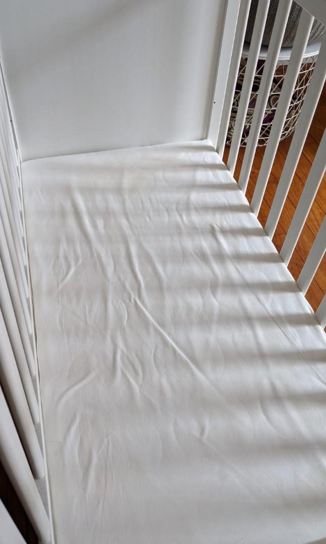 IKEA Sundvik crib(convertible to toddler bed as seen in picture