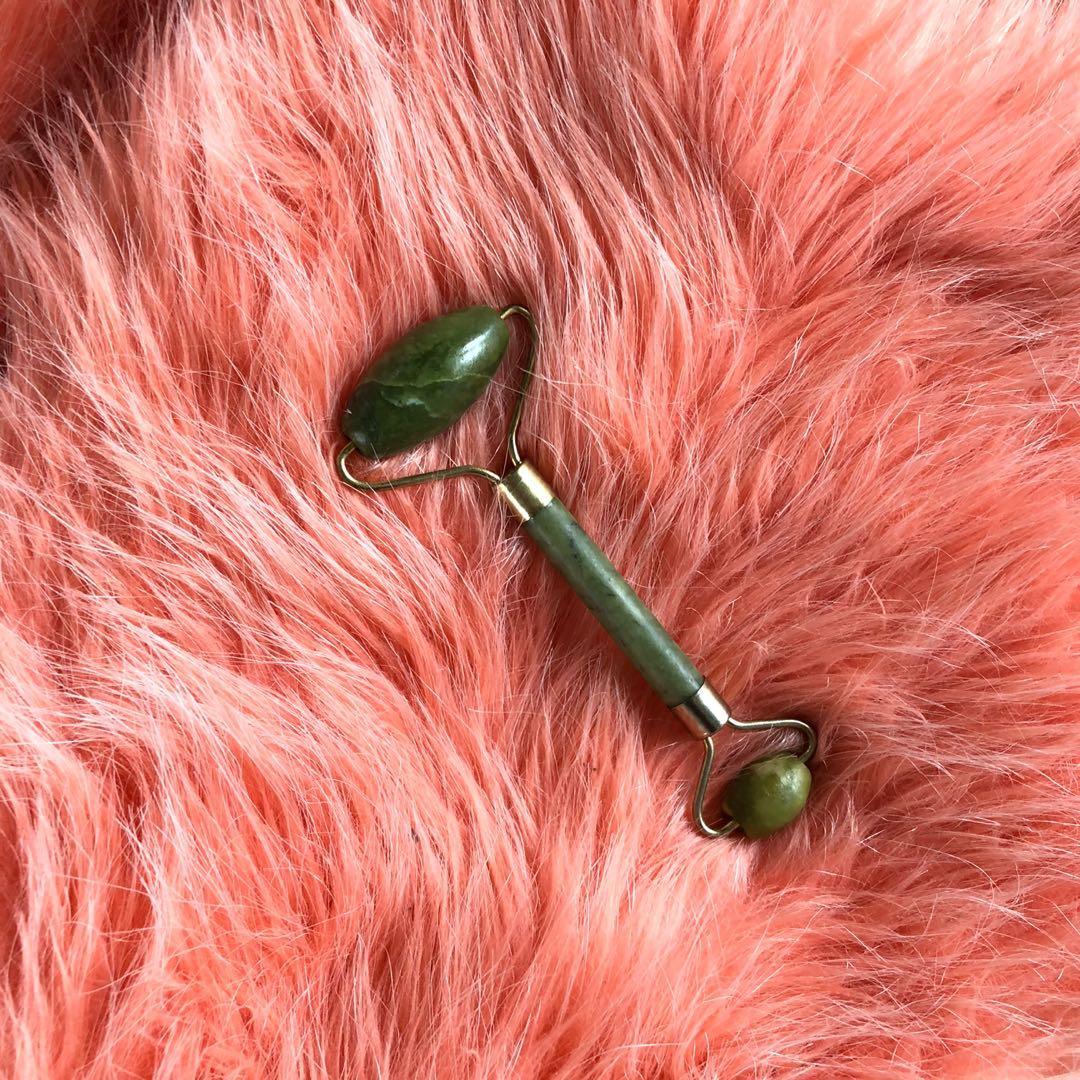 Jade roller (Category: Massage Devices) located in Quezon City. Submitted by _prelovedbycdc (Listing ID 1025347872, Image 1). Description: Gifted to me but i already have one Selling low for only Php80! RFS: decluttering #sweldo8.