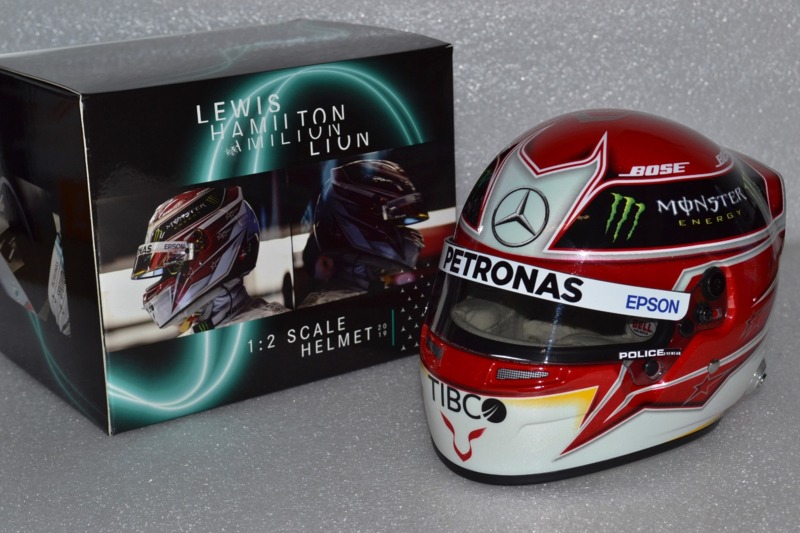 Lewis Hamilton 2019 F1 Mercedes 1 2 Scale Helmet Bell Sports Mini Line Not Minichamps Exoto Vintage Collectibles Vintage Collectibles On Carousell