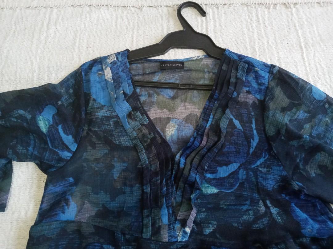 Long Blue Kimono Inspired Dress (Category: Dresses) located in Caloocan City. Submitted by fabbizz (Listing ID 1025304506, Image 2). Description: Long Dress Sheer dress with lining With front slit.