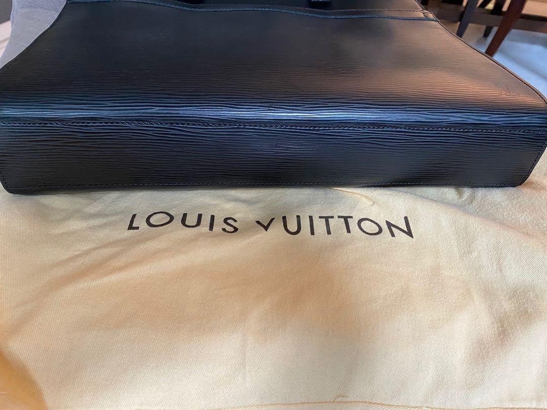 Louis Vuitton Black Epi Leather Bassano MM Briefcase Men.
