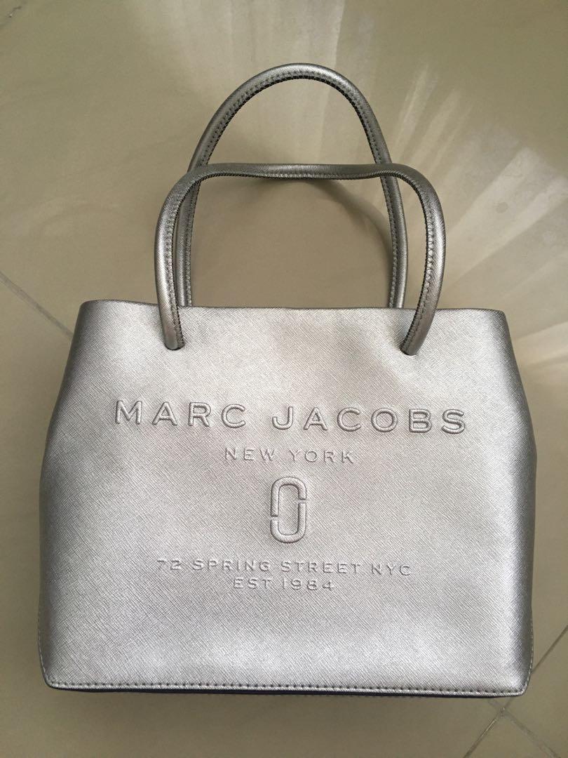 marc jacobs silver tote bag