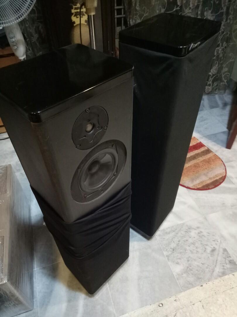 Mirage M590i bipolar floor stand speakers