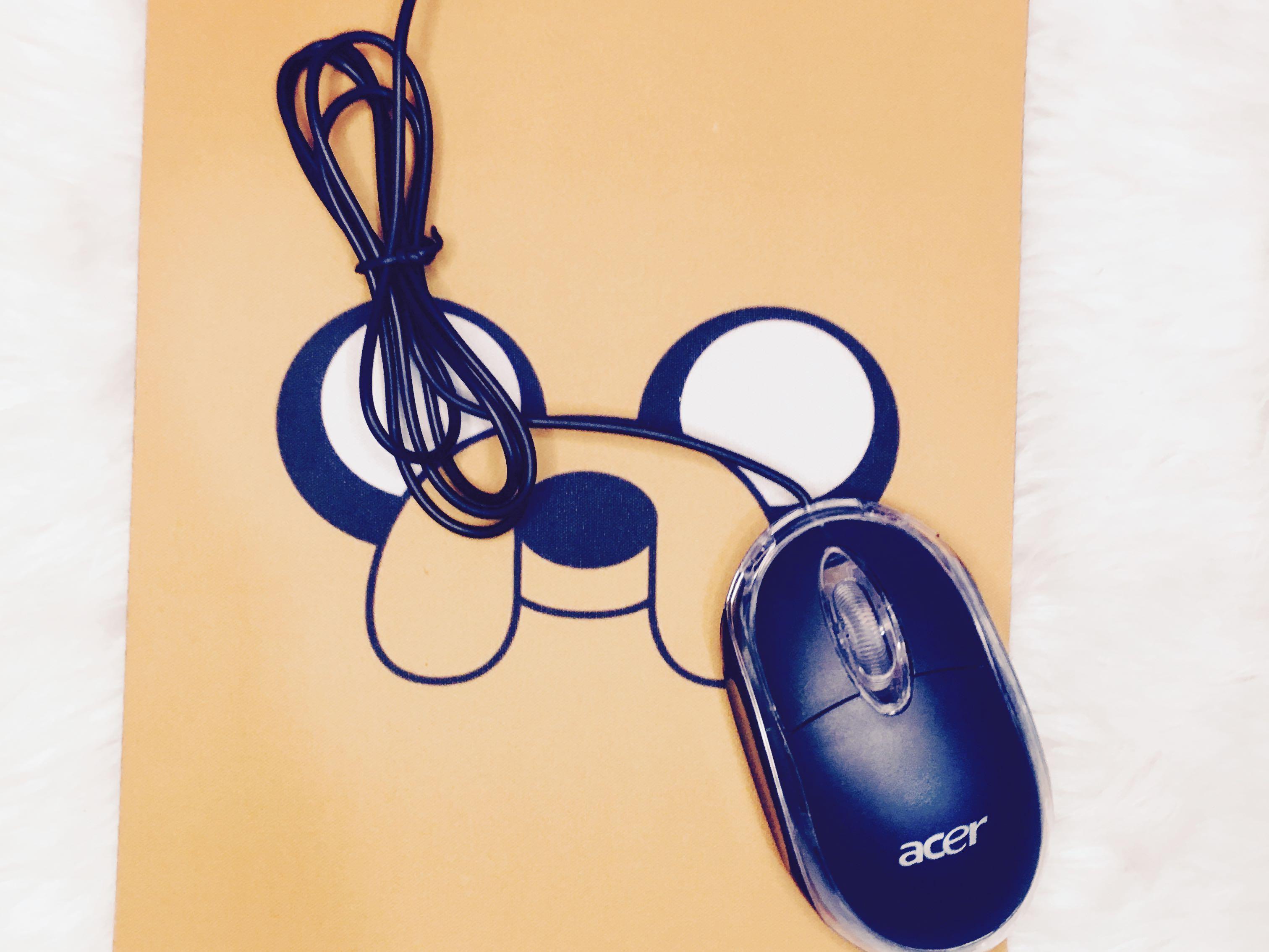 Mouse with mouse pad (Category: Mouse & Mousepads) located in Quezon City. Submitted by feyvorite05 (Listing ID 1025398573, Image 2). Description: .