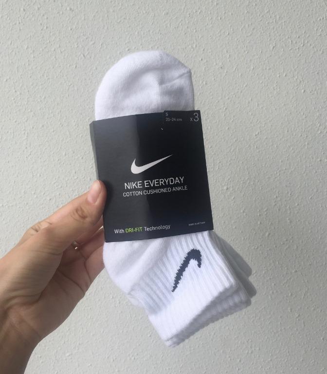 White nike quarter socks shop