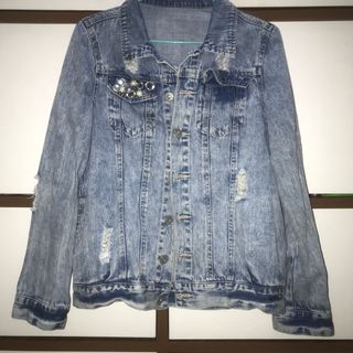 (Category: ) located in . Submitted by weirdoughwardrobe (Listing ID 1025516341, Image 1). Description: .