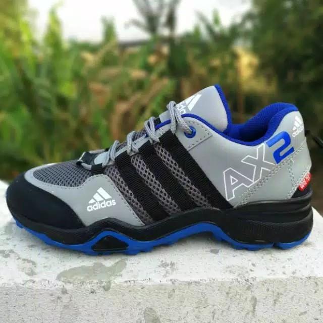 Sepatu Adidas AX2