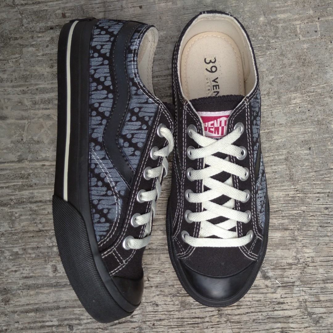 Sepatu Ventela Oreo Custom Second Fesyen Pria Sepatu Sneakers Di Carousell