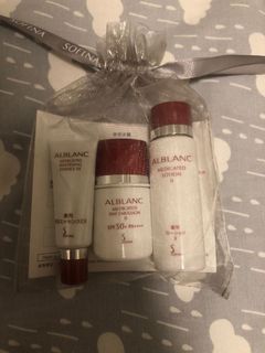（分類：）位於 。 由 silvia119 提交（商品編號 1025484146，圖片 1）。簡介： 。