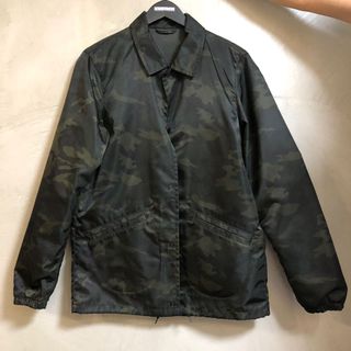 （分類：）位於 。 由 visviman 提交（商品編號 1025468565，圖片 1）。簡介： 。