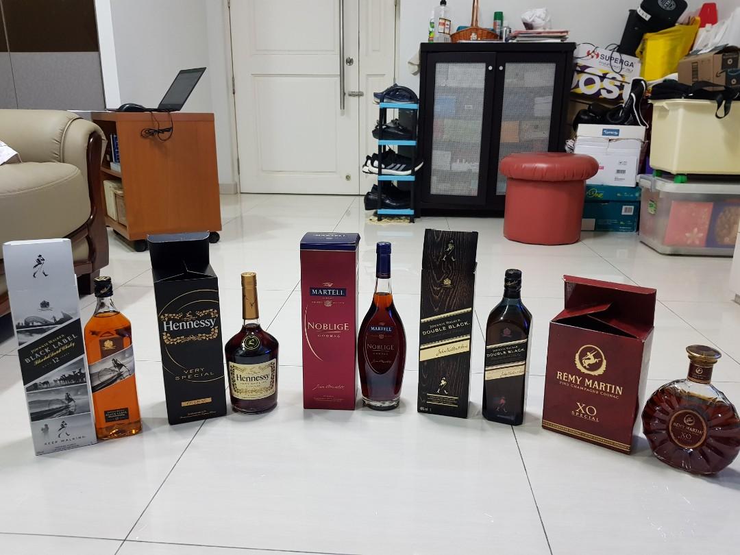 Variety of Alcohol (Johnnie Walker, Hennessey, Remy Martin ...