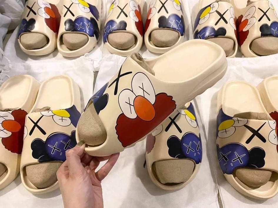 yeezy kaws slides