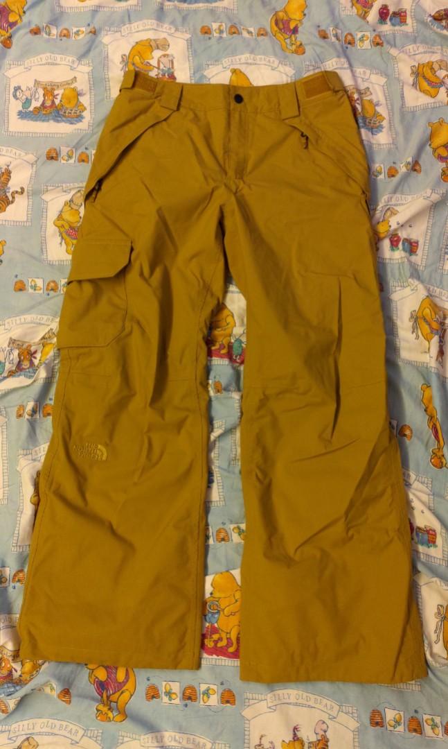 雪褲中碼用咗個trip Snowpants Medium The North Face 99 New 男裝 外套及戶外衣服 Carousell