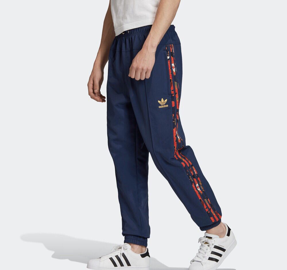 adidas originals adicolor three stripe cigarette pant in pink