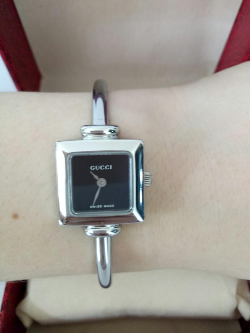 Auth Gucci 1900L Bangle Watch for Ladie 
