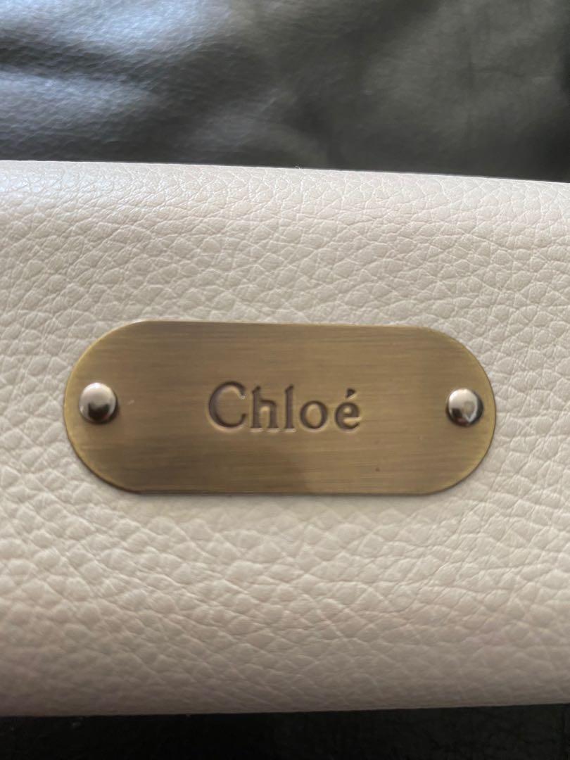 Authentic Chloe sunglasses (Category: Accessories) located in Toronto. Submitted by tosya (Listing ID 1029860732, Image 2). Description: .