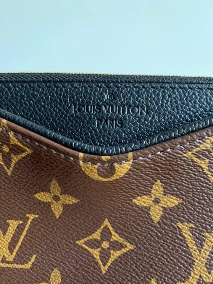 💯Authentic Louis Vuitton Pallas Clutch in Noir, Women's Fashion, Bags &  Wallets, Purses & Pouches on Carousell
