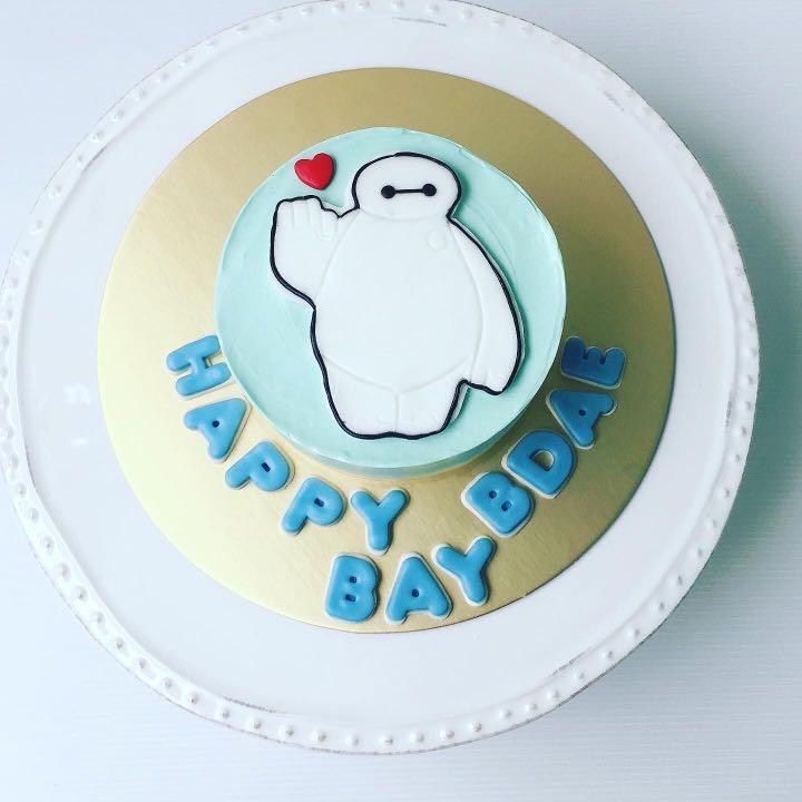 Big Hero 6 Theme Birthday Cake - CakeCentral.com