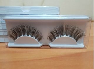 (Kategori: ) berada di . Dikirim oleh allique (ID iklan 1029645426, Gambar 1). Deskripsi: .