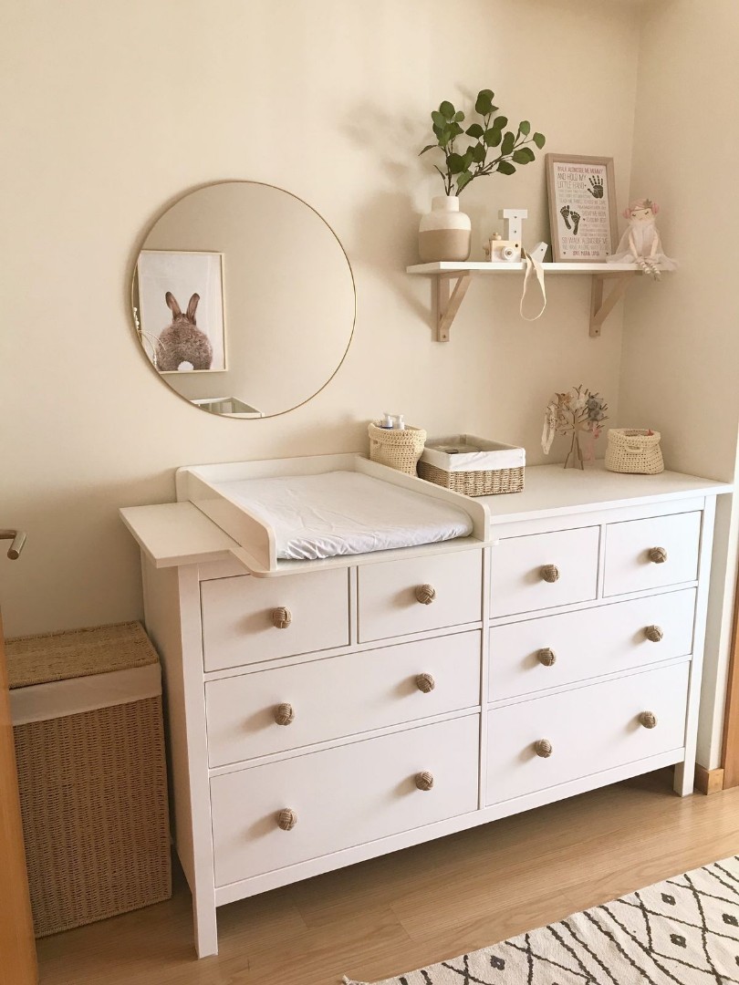 Chest of drawers outlet with changing table