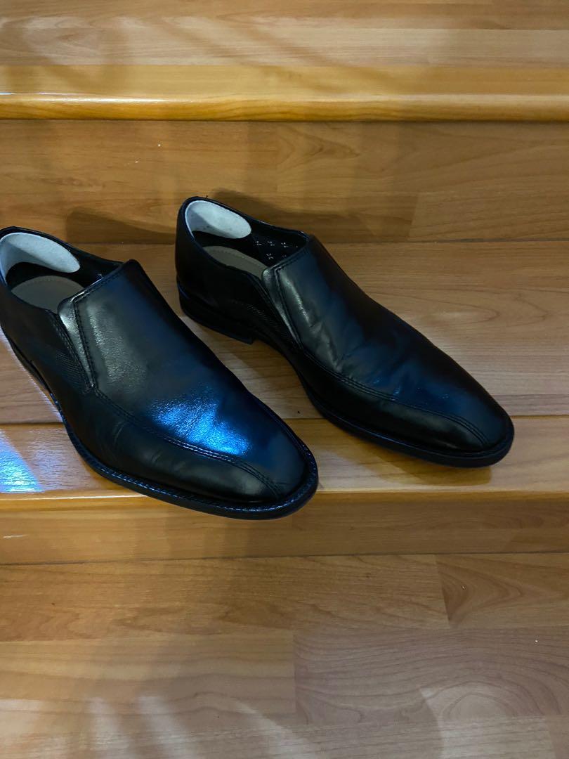 Clarks semi shop formal shoes