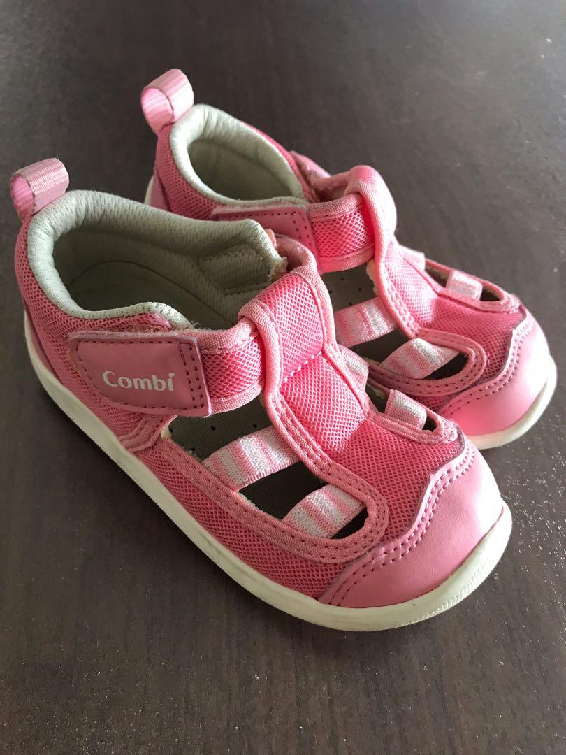 Combi Pink Girl shoes (Japan size: 15.5 