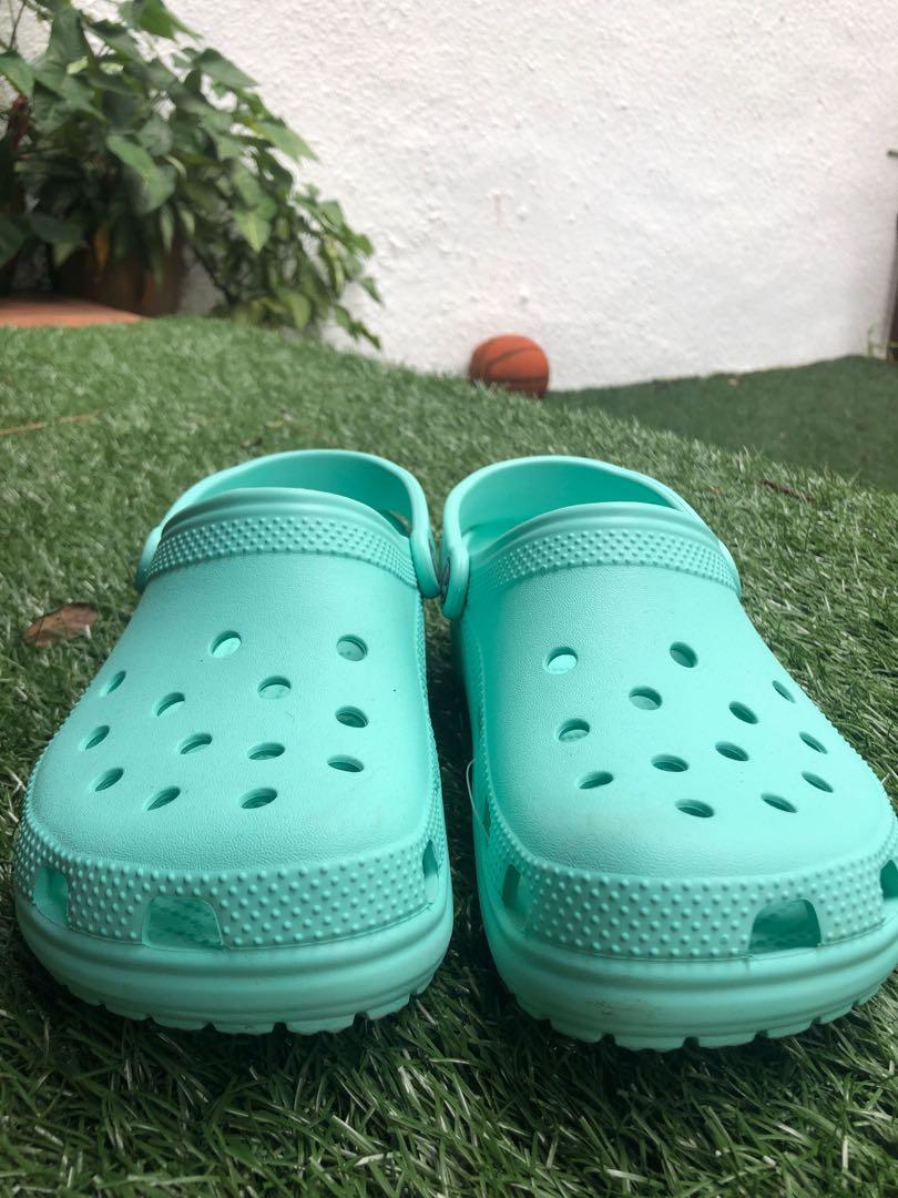 crocs slippers