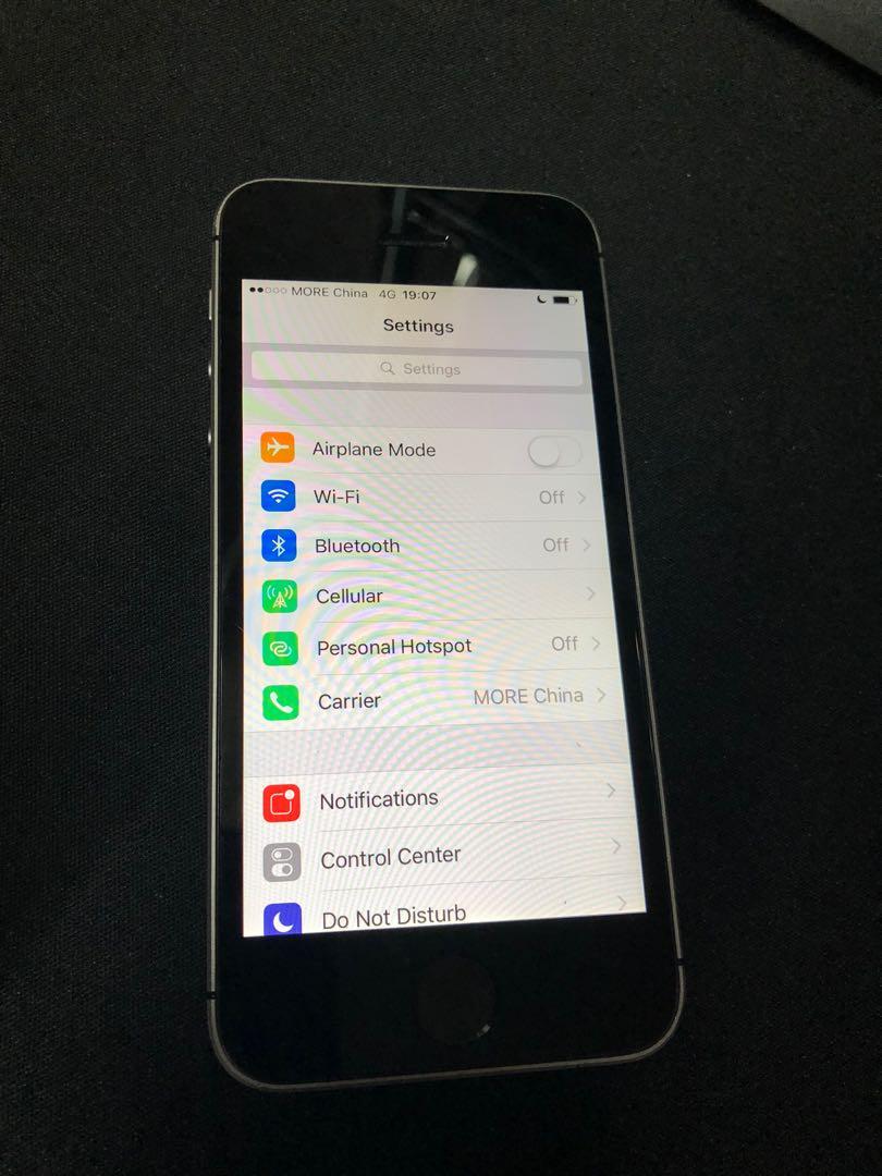 Iphone Se 16g Ios9 3 2 電子產品 手提電話 Carousell