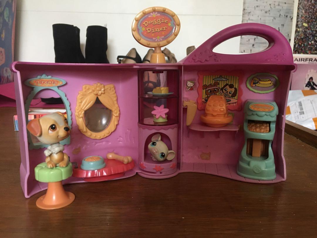 Littlest pet shop restaurant deals