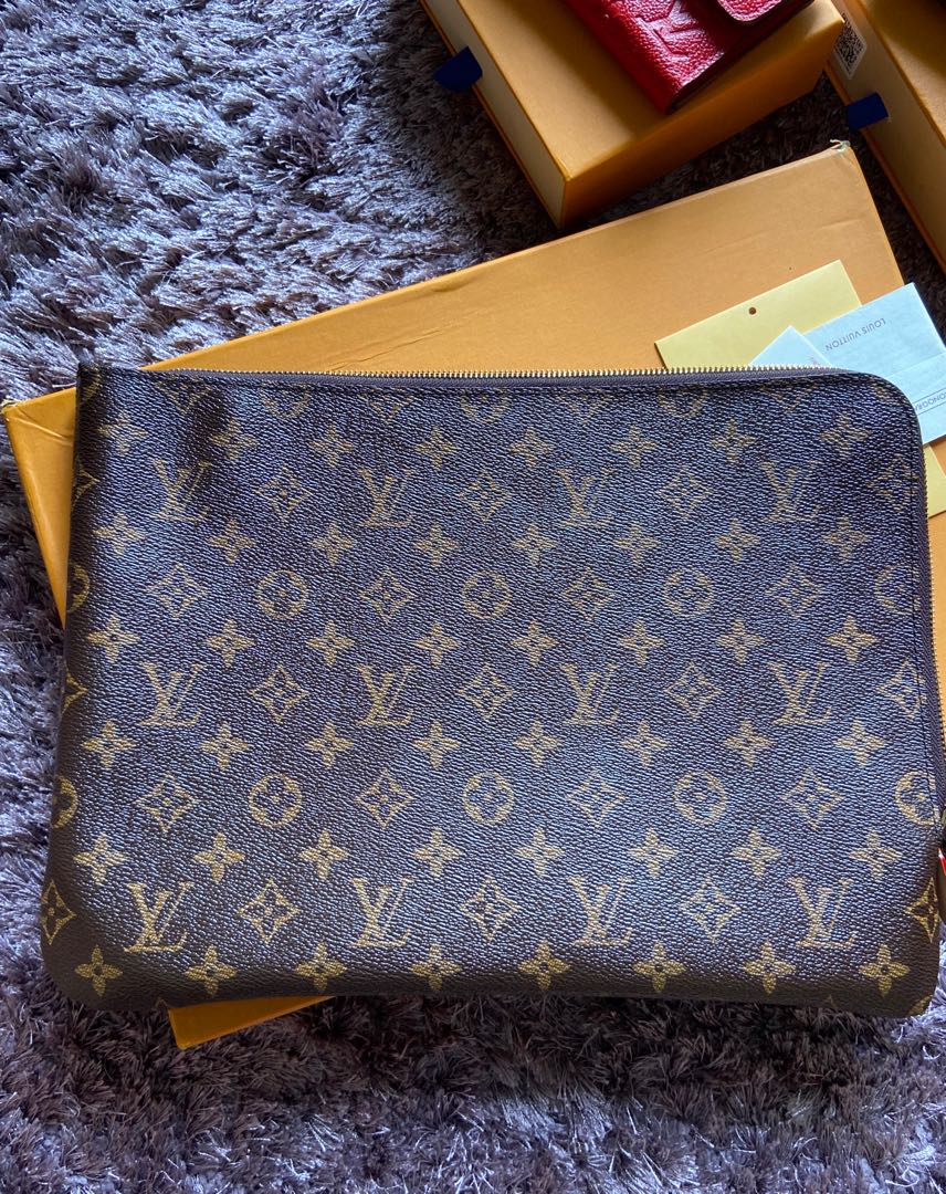 Lv Saumur Tote laptop/ Document bag, Luxury, Bags & Wallets on Carousell