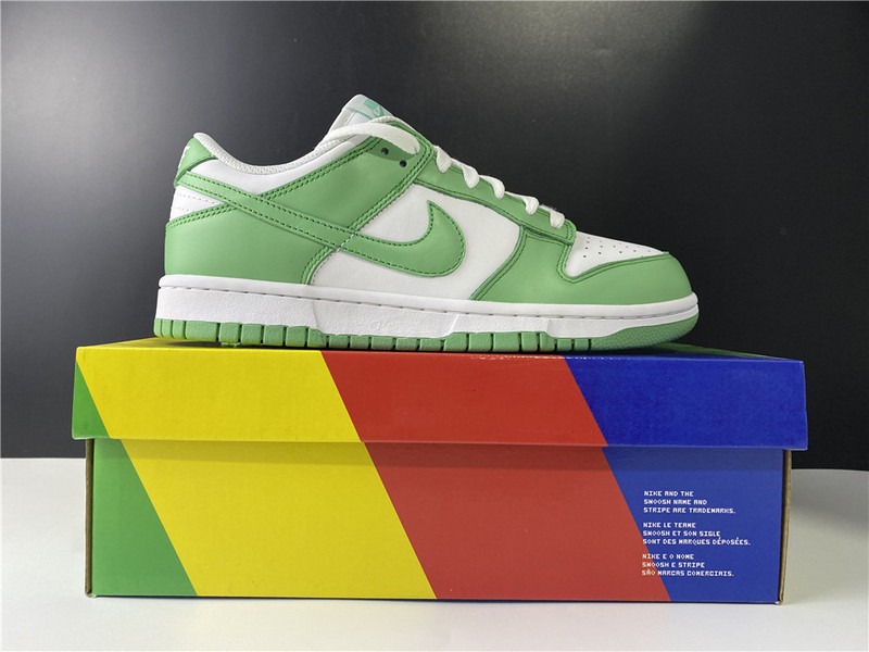 Nike SB Dunk Low SP Light Green/White CU1726-188 Men And Women Size EU36-47.5