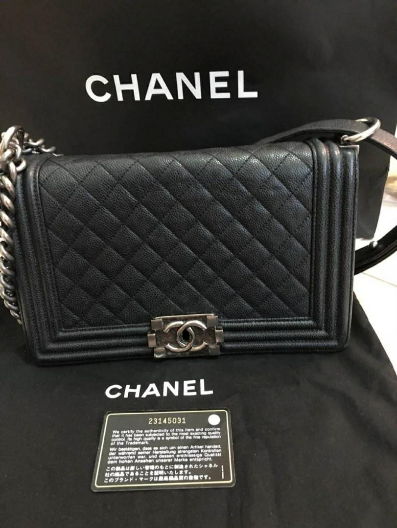 Chanel boy 10 caviar shop