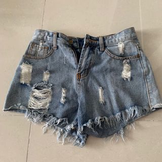 (Category: ) located in . Submitted by oo.neese (Listing ID 1029700619, Image 1). Description: .