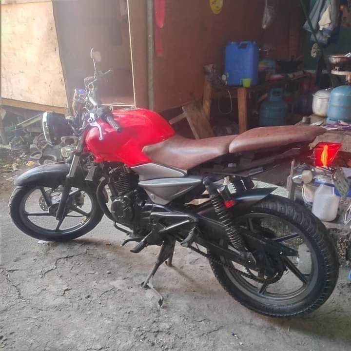 Rouser 135 scrambler on sale