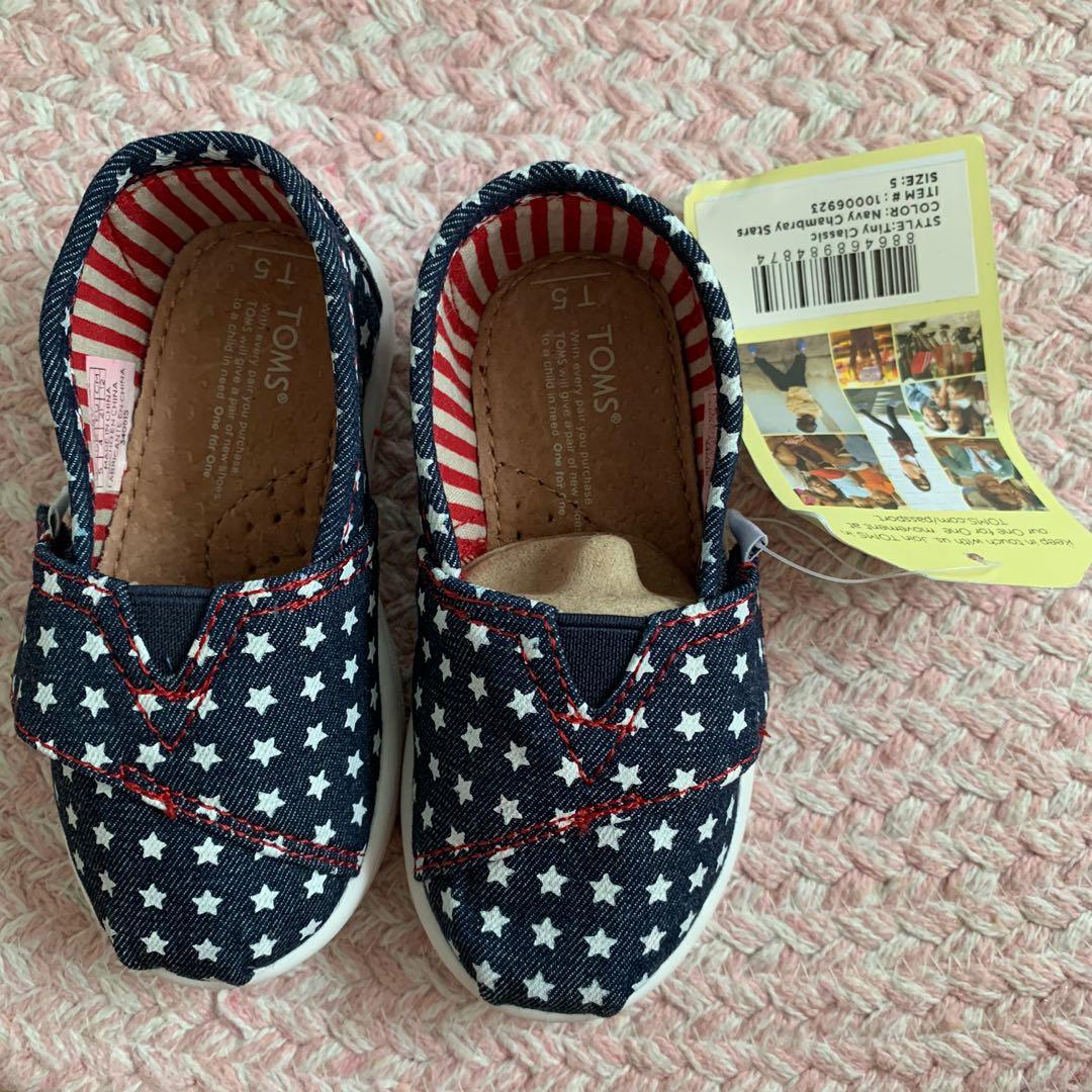 Toms baby infant toddler shoes size 12cm US 5 UK 4 EU 21 Babies Kids Babies Kids Fashion on Carousell