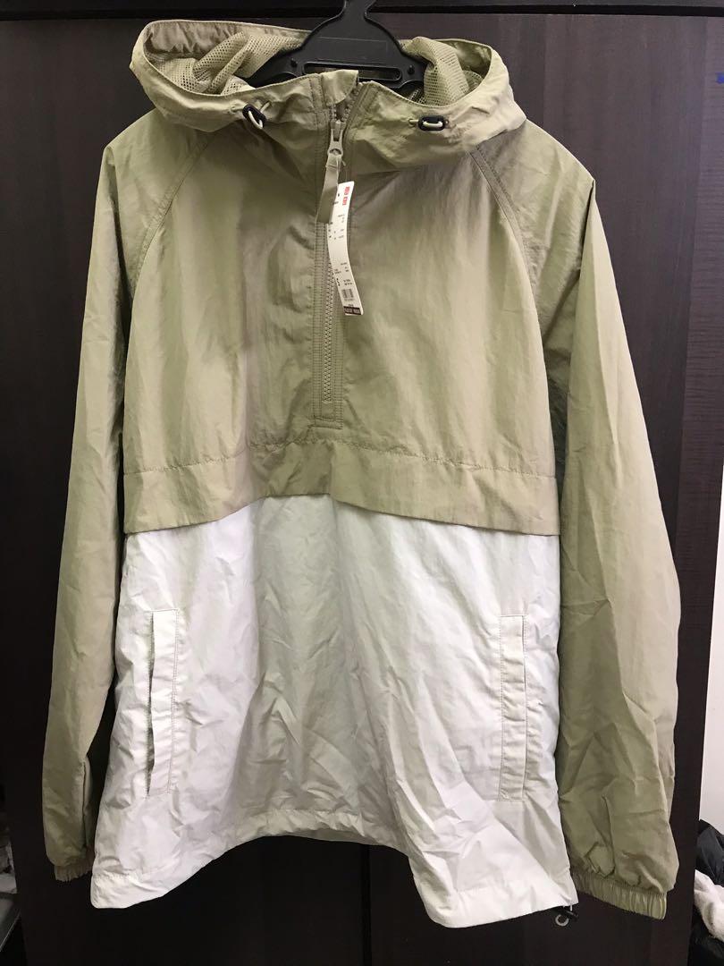 Uniqlo store anorak parka