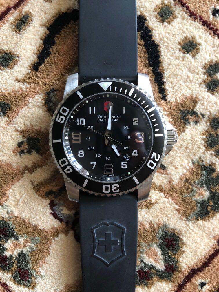 Victorinox swiss army maverick ii cheap
