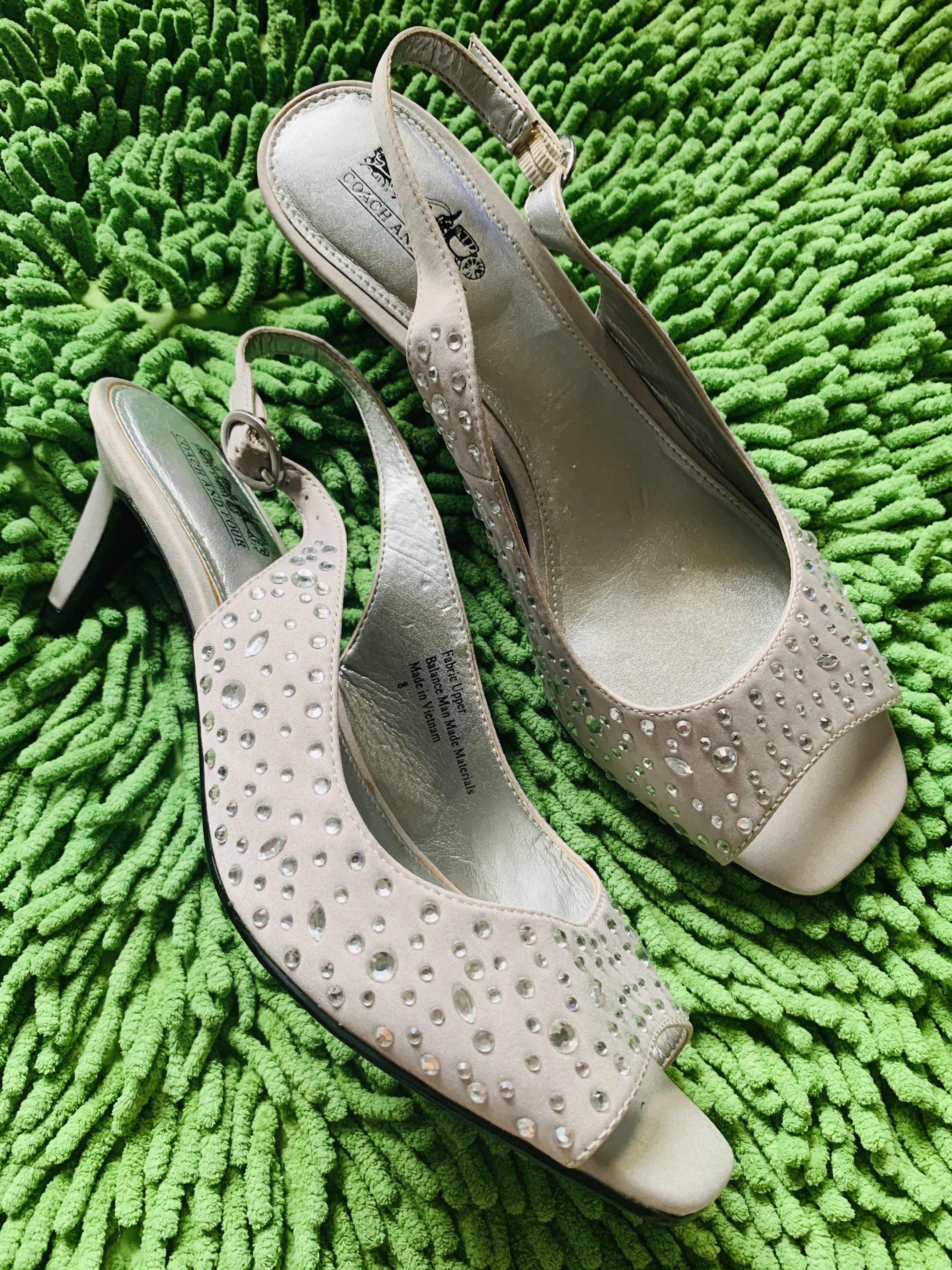 green peep toe heels