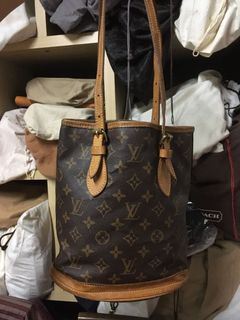 (Category: ) located in . Submitted by usedbrandname (Listing ID 1030022296, Image 1). Description: .