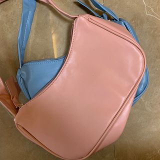 (Category: ) located in . Submitted by preloved.clothes_ (Listing ID 1029994141, Image 1). Description: .