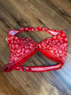 (Category: ) located in . Submitted by alisonspreloved (Listing ID 1030006577, Image 1). Description: .