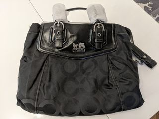 （分類：）位於 。 由 jsinnnn 提交（商品編號 1030075054，圖片 1）。簡介： 。