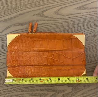 （分類：）位於 。 由 Ccajulw 提交（商品編號 1030074995，圖片 1）。簡介： 。